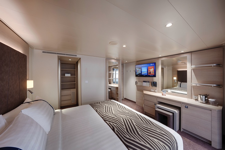 MSC Cruises MSC World Asia Deluxe Balcony with Promenade & Ocean View PV 4 ©MSC Rights.jpg